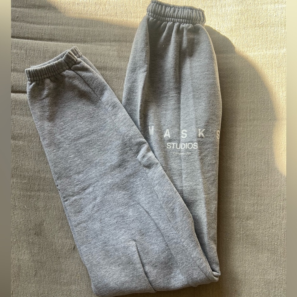 Light grey graphic champion sweatpants